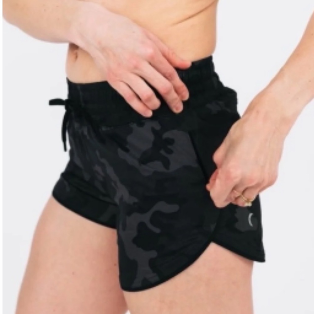 Zyia Active - Forest Camo Flip It Shorts XXL
